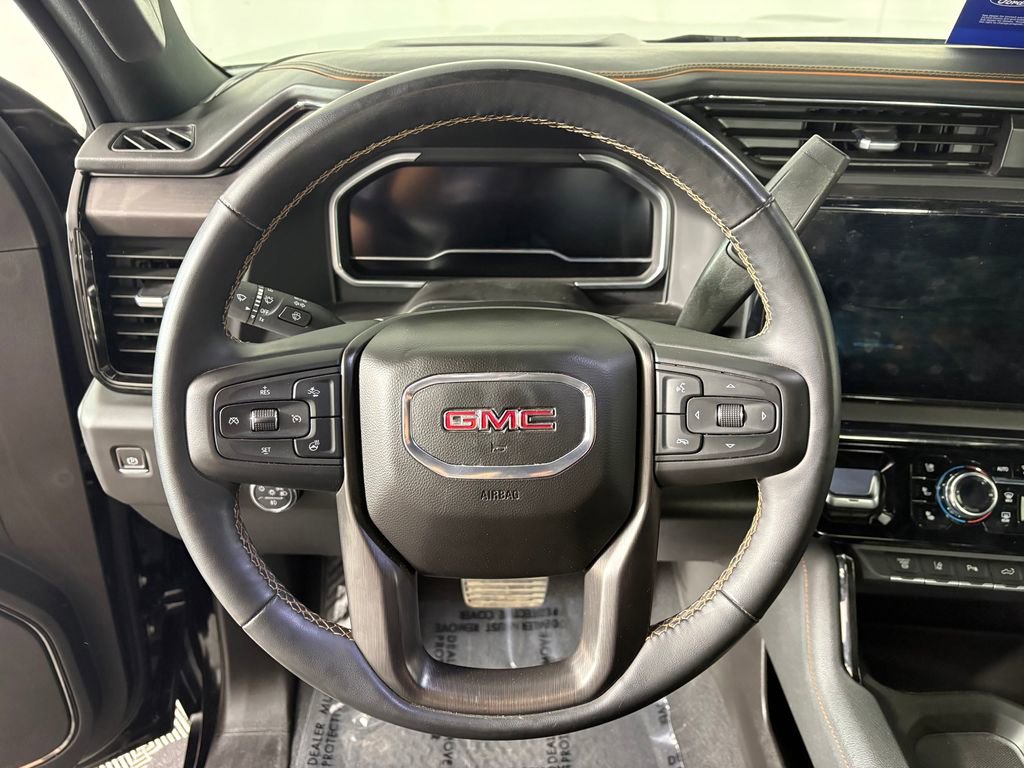 Used 2024 GMC Sierra 2500 AT4 AWD/4WD image 15