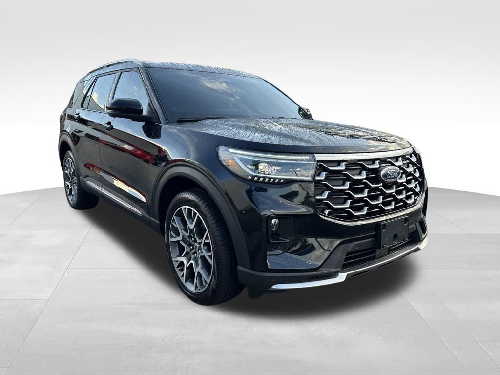 Certified 2025 Ford Explorer Platinum w/ Ultimate Package AWD/4WD image 2