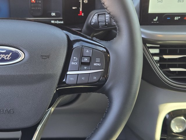 Certified 2025 Ford Escape SE image 28