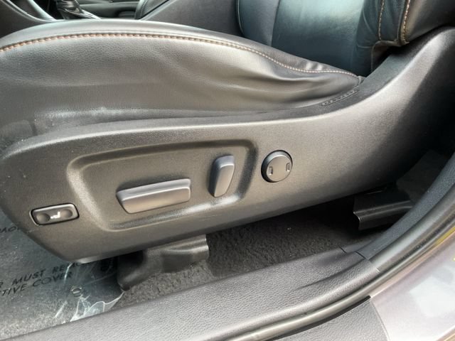 Used 2019 Toyota Highlander XLE AWD/4WD image 12