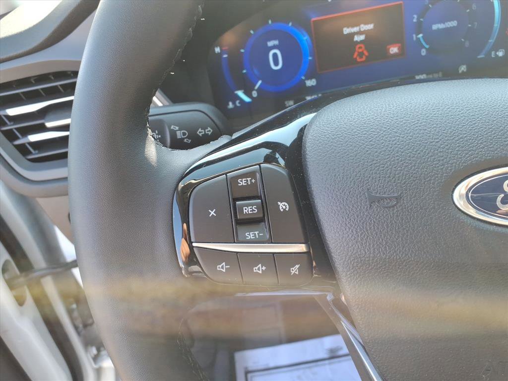 Certified 2022 Ford Escape SEL w/ Technology Package image 16