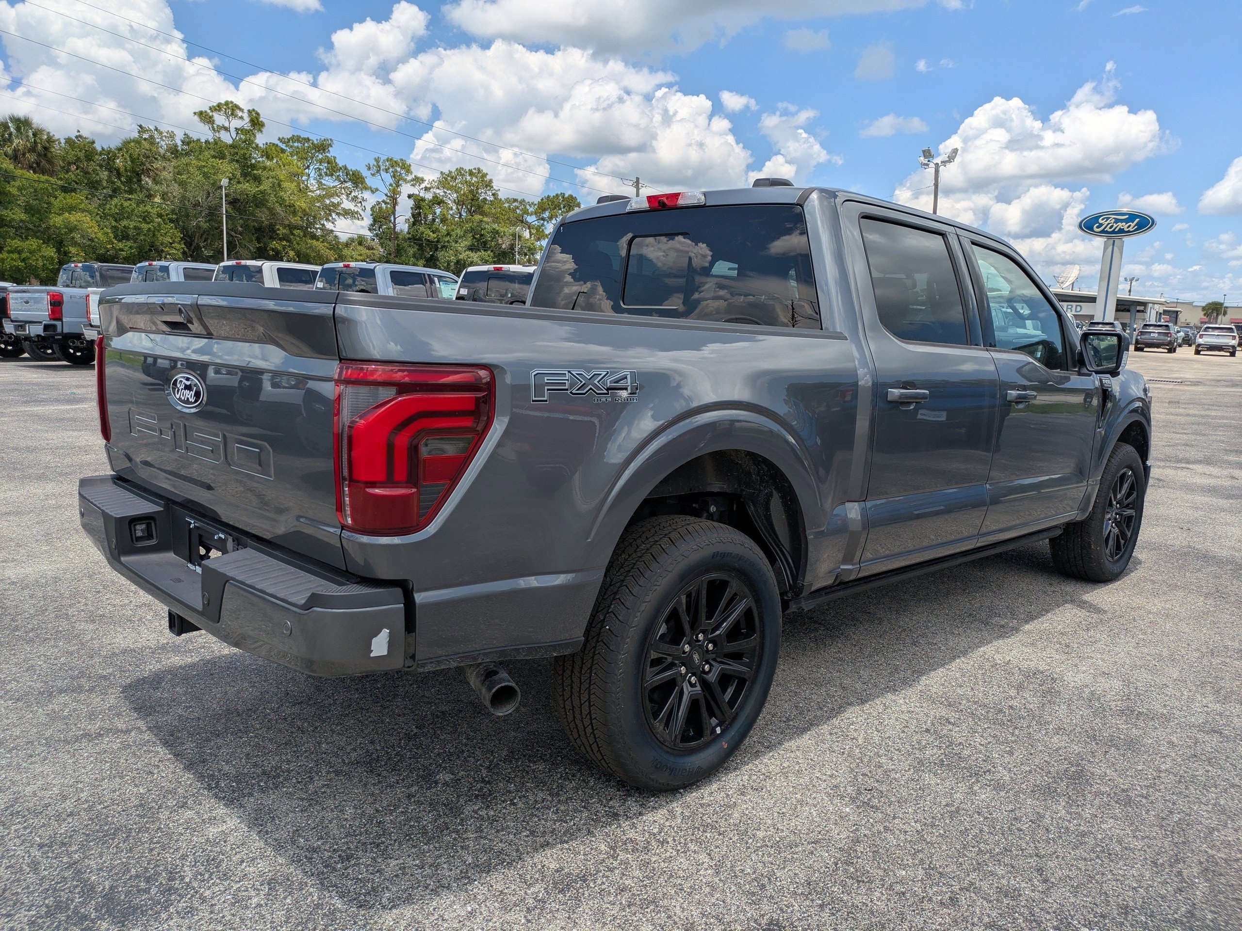 Certified 2024 Ford F150 Platinum w/ Equipment Group 702A High AWD/4WD image 4