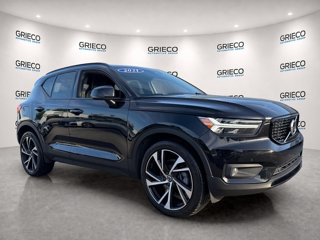 Used 2021 Volvo XC40 T5 R-Design