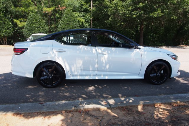 Used 2022 Nissan Sentra SR w/ Midnight Edition FWD image 8