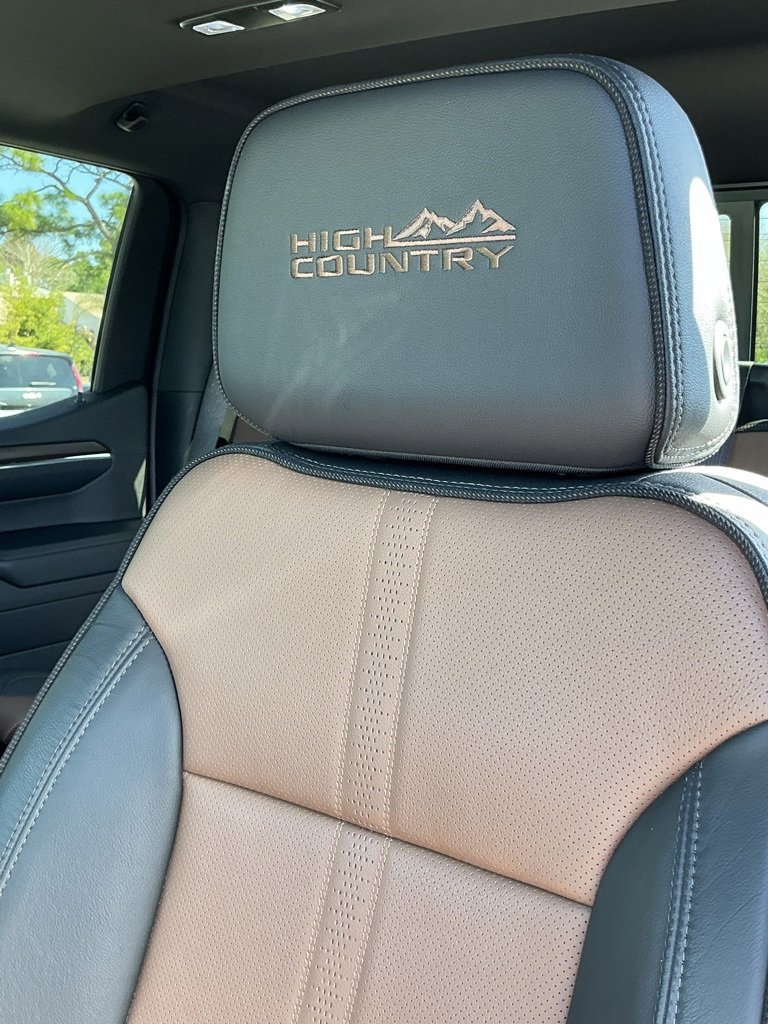 Used 2024 Chevrolet Silverado 1500 High Country image 32