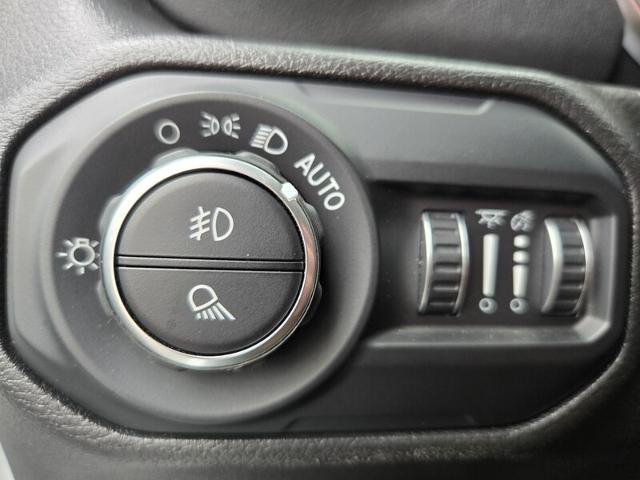 Used 2021 Jeep Gladiator Overland w/ Popular Equipment Package image 32