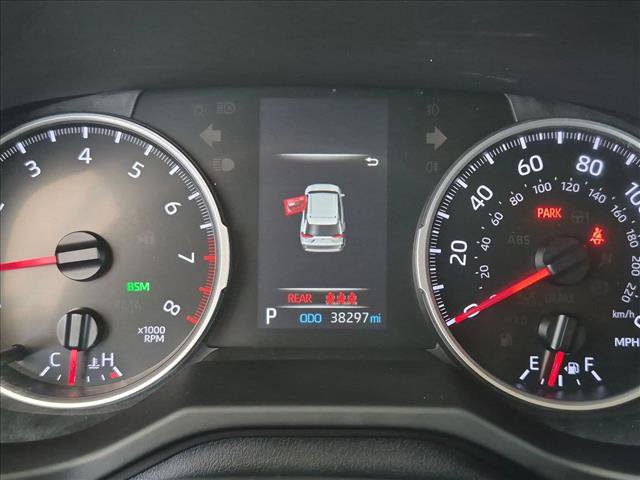 Used 2021 Toyota RAV4 XLE Premium FWD image 11