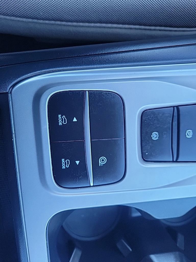 Certified 2023 Ford Explorer XLT w/ Class IV Trailer Tow Package image 25