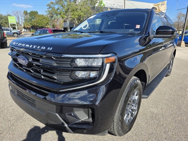 Certified 2025 Ford Expedition Max Active image 4