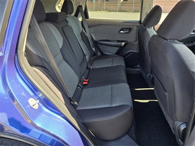 Used 2023 Nissan Rogue SV image 17