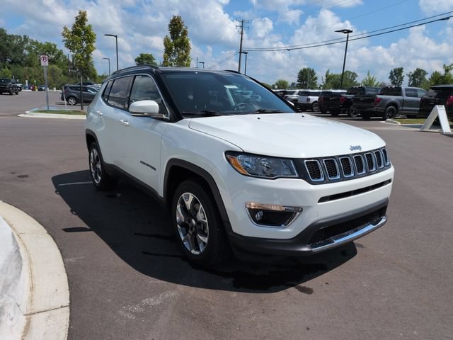 Used 2018 Jeep Compass Limited AWD/4WD image 7