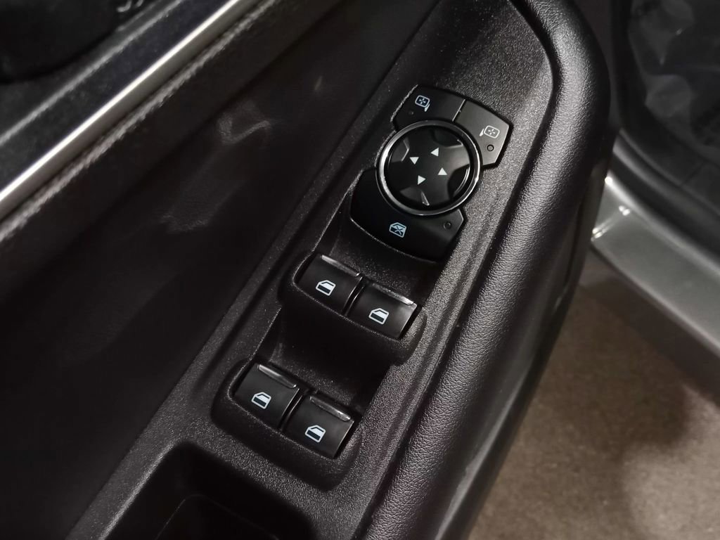 Certified 2023 Ford Edge SEL image 18