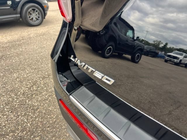 Certified 2024 Ford Explorer Limited w/ Equipment Group 301A AWD/4WD image 28