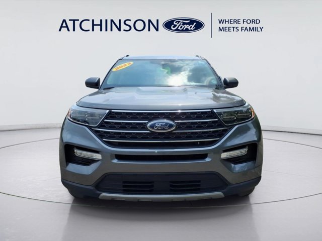 Certified 2023 Ford Explorer XLT w/ Equipment Group 202A AWD/4WD image 2