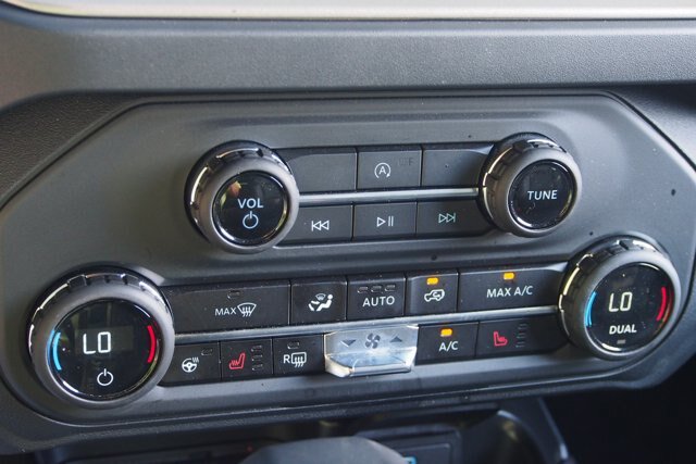 Certified 2025 Ford Bronco Outer Banks AWD/4WD image 27