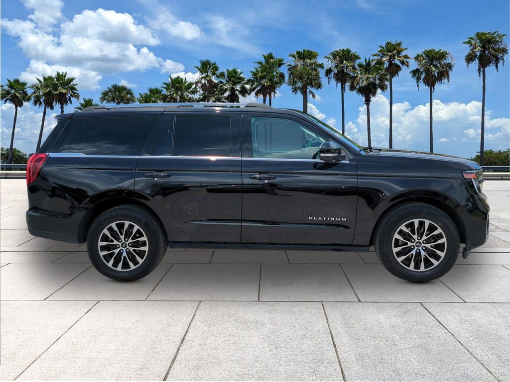 Certified 2025 Ford Expedition Platinum AWD/4WD image 9