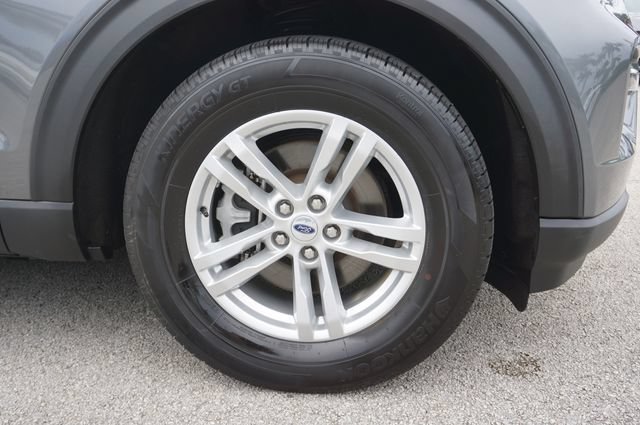 Certified 2023 Ford Explorer XLT w/ Equipment Group 202A RWD image 18