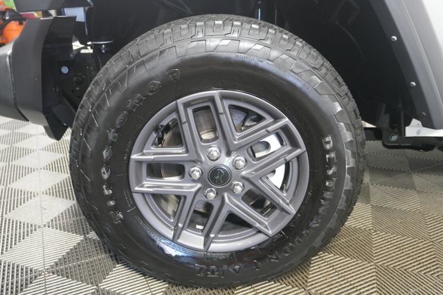 Used 2025 Jeep Wrangler Unlimited Sport AWD/4WD image 9