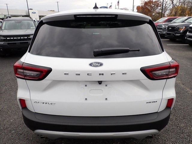 Certified 2024 Ford Escape Active image 3