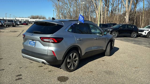 Certified 2023 Ford Escape Platinum image 5