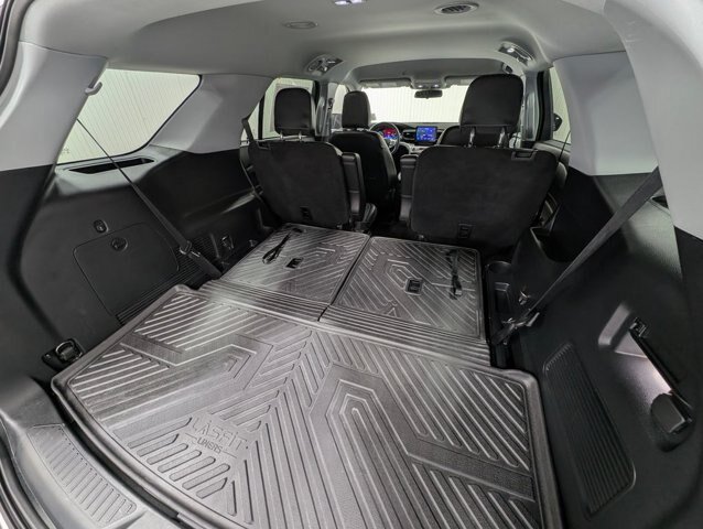 Certified 2022 Ford Explorer XLT w/ Equipment Group 202A AWD/4WD image 21