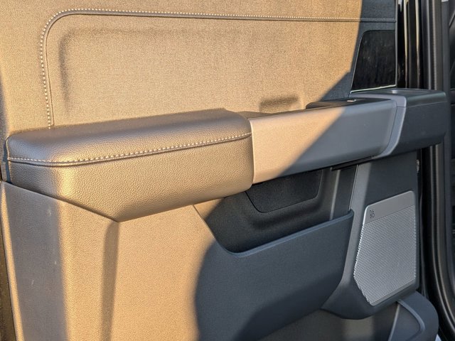 Certified 2024 Ford F250 Lariat w/ Chrome Package image 27