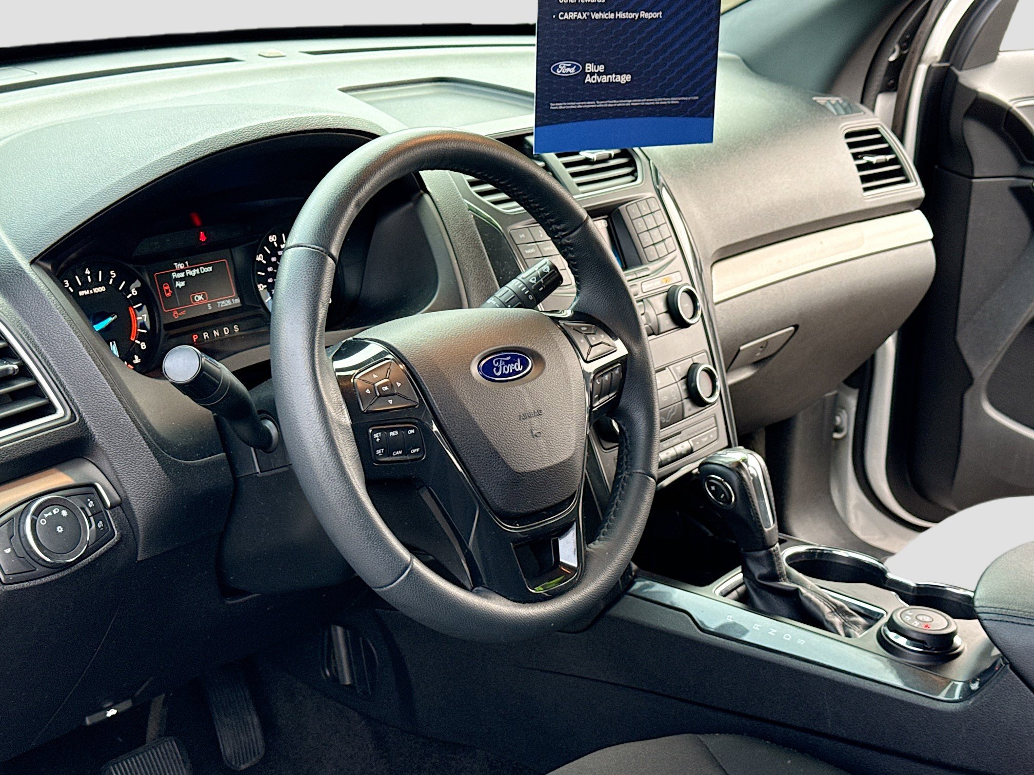 Certified 2018 Ford Explorer XLT image 4