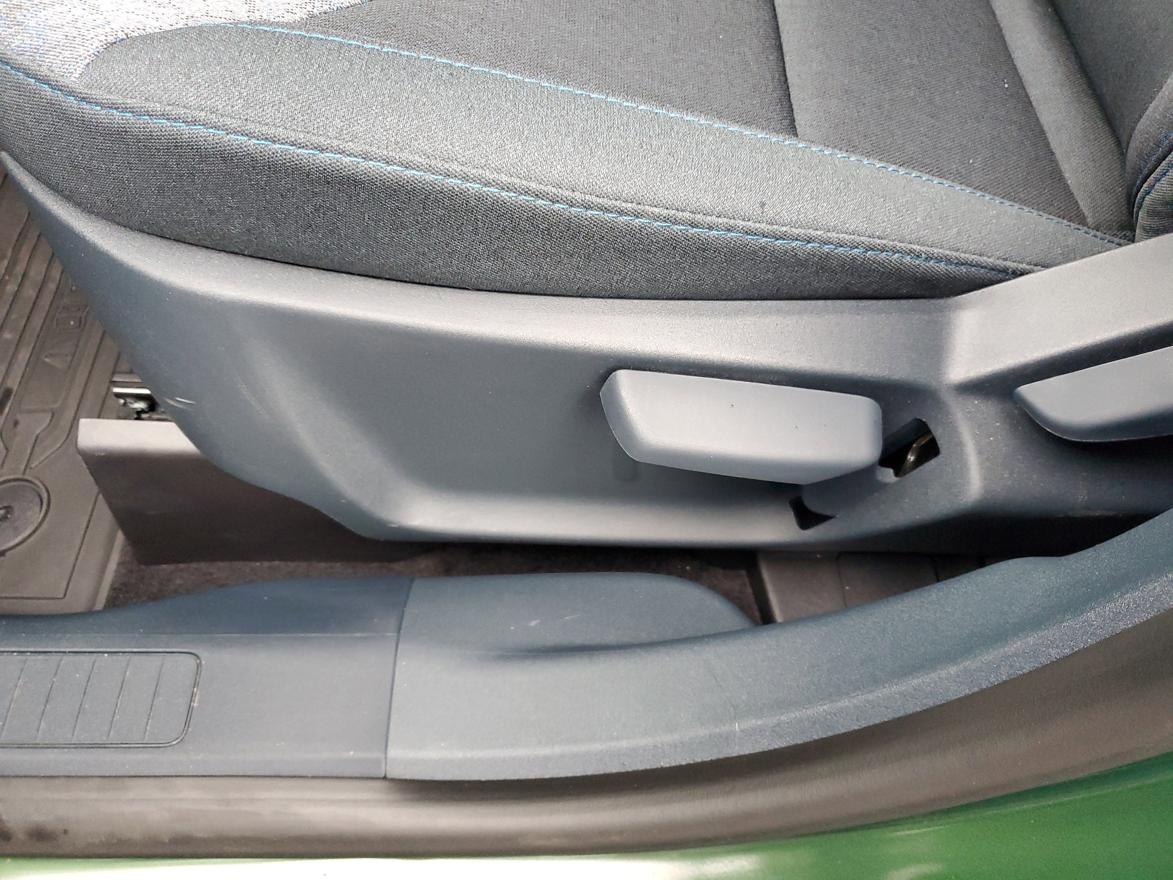 Certified 2025 Ford Maverick XLT image 19