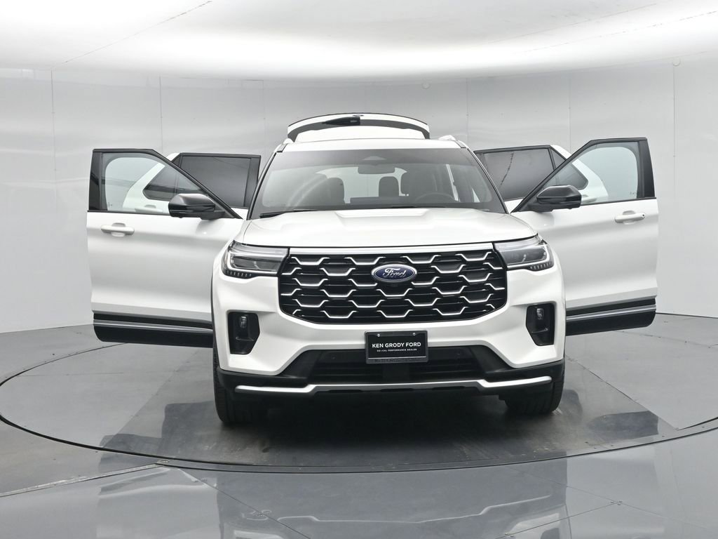 Certified 2025 Ford Explorer Platinum w/ Ultimate Package image 41