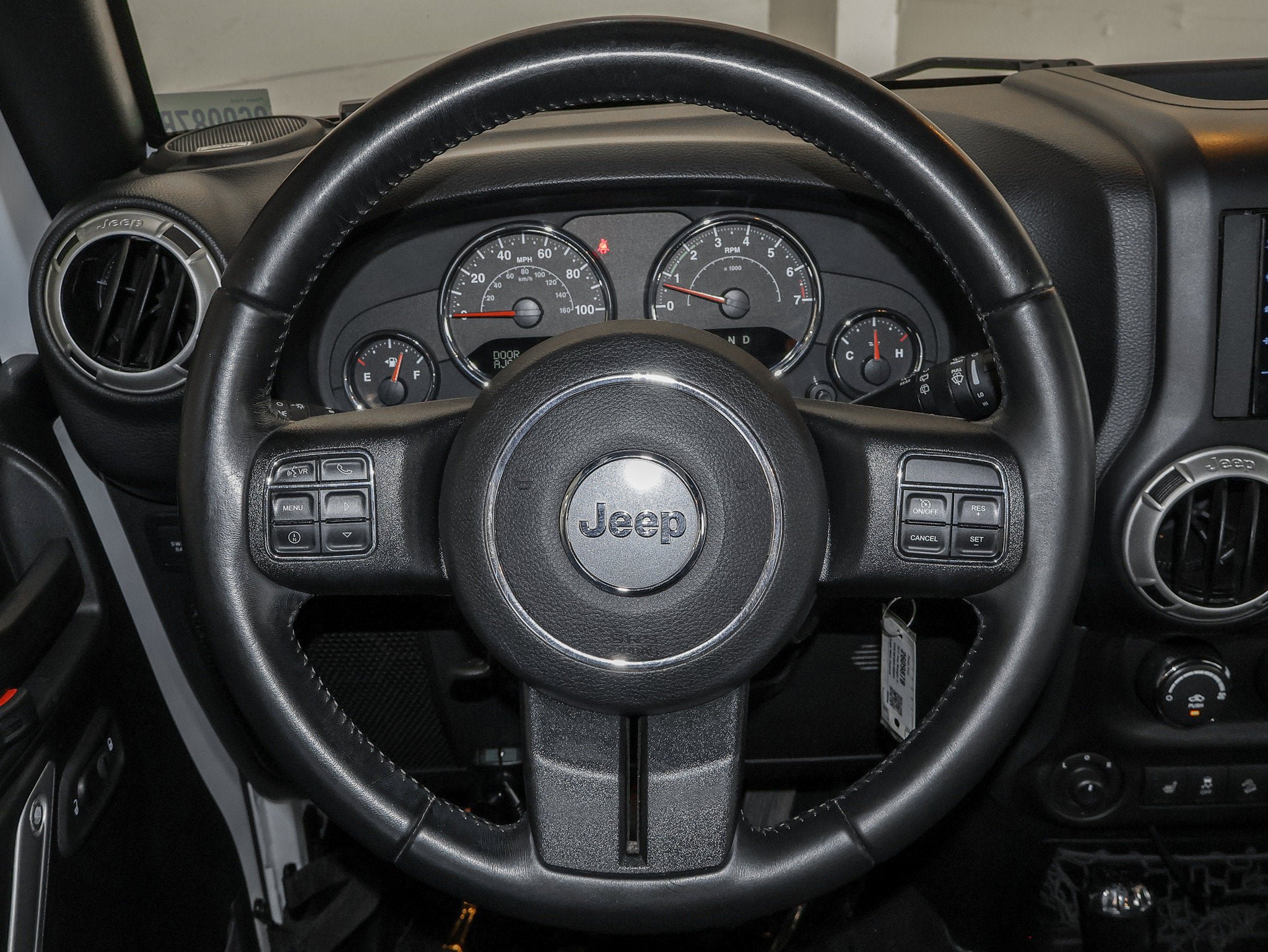 Used 2017 Jeep Wrangler Unlimited Rubicon w/ Connectivity Group AWD/4WD image 26