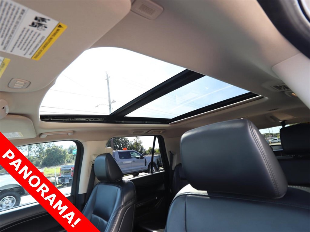 Certified 2022 Ford Expedition XLT image 4