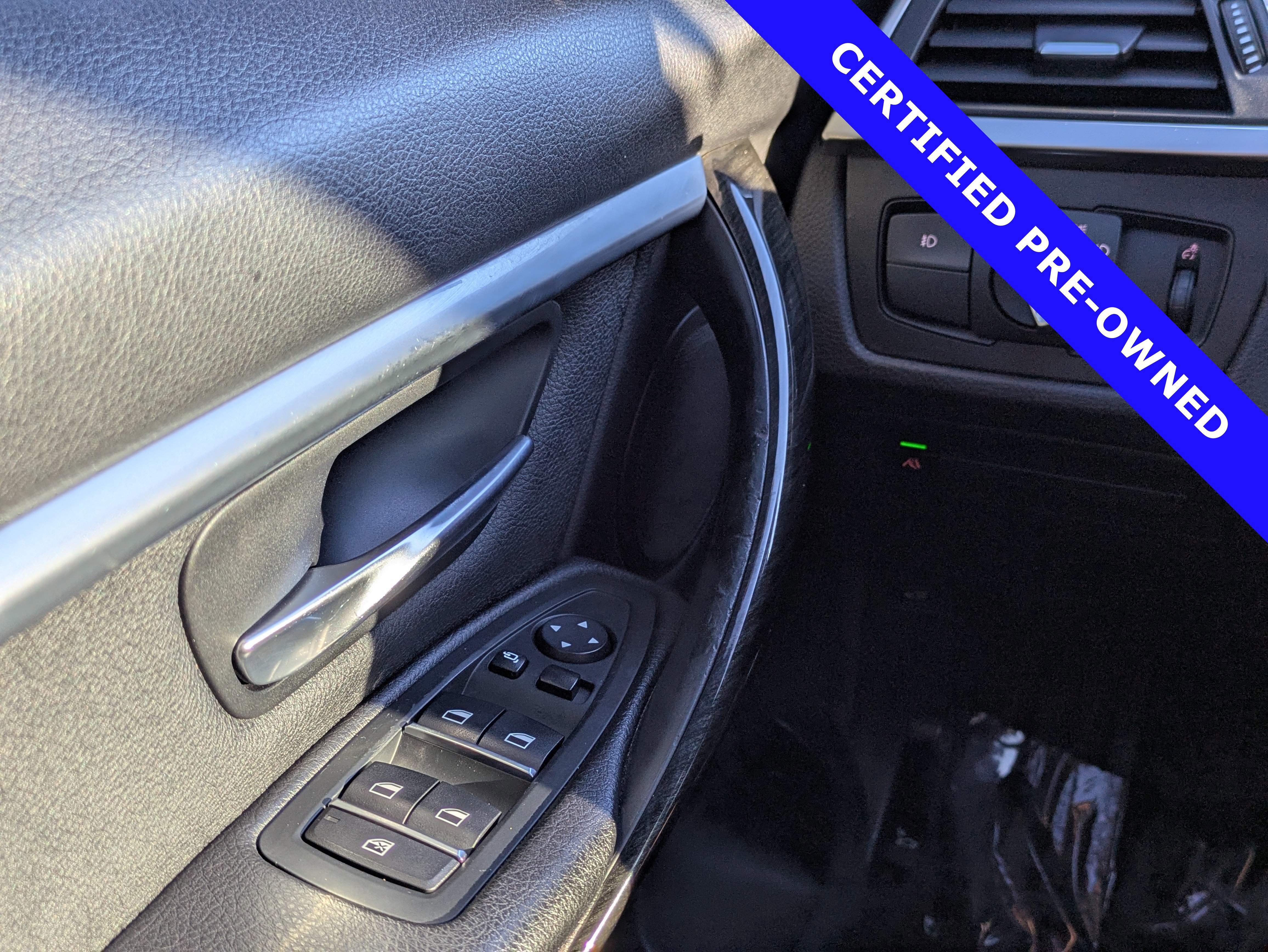 Used 2018 BMW 330i xDrive Sedan image 23