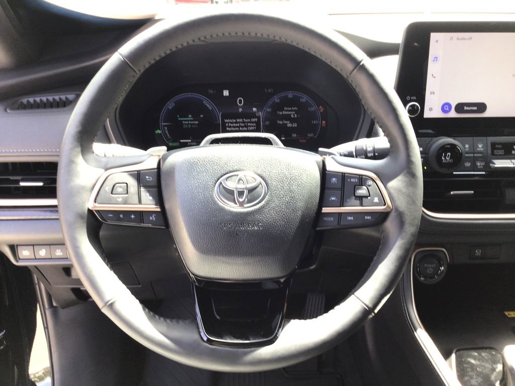 Used 2024 Toyota Grand Highlander AWD Hybrid image 17