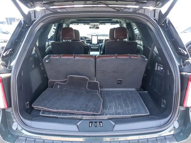 Certified 2022 Ford Explorer Platinum w/ Equipment Group 601A image 32