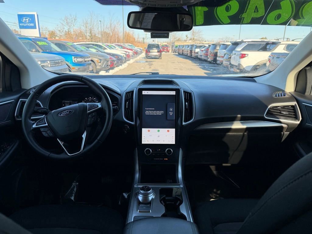 Certified 2022 Ford Edge SEL w/ Convenience Package image 4