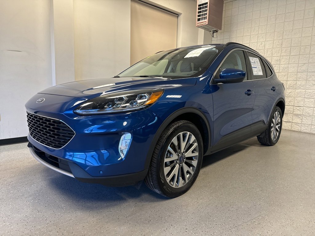 Certified 2022 Ford Escape Titanium image 34