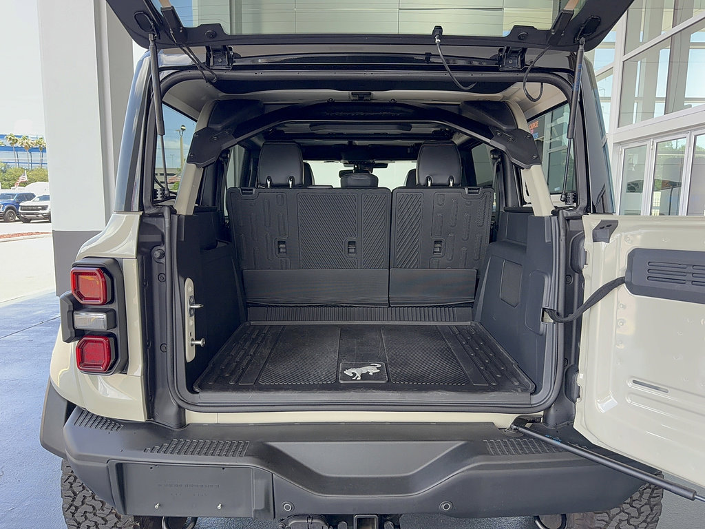 Certified 2025 Ford Bronco Raptor w/ Interior Carbon Fiber Pack AWD/4WD image 8