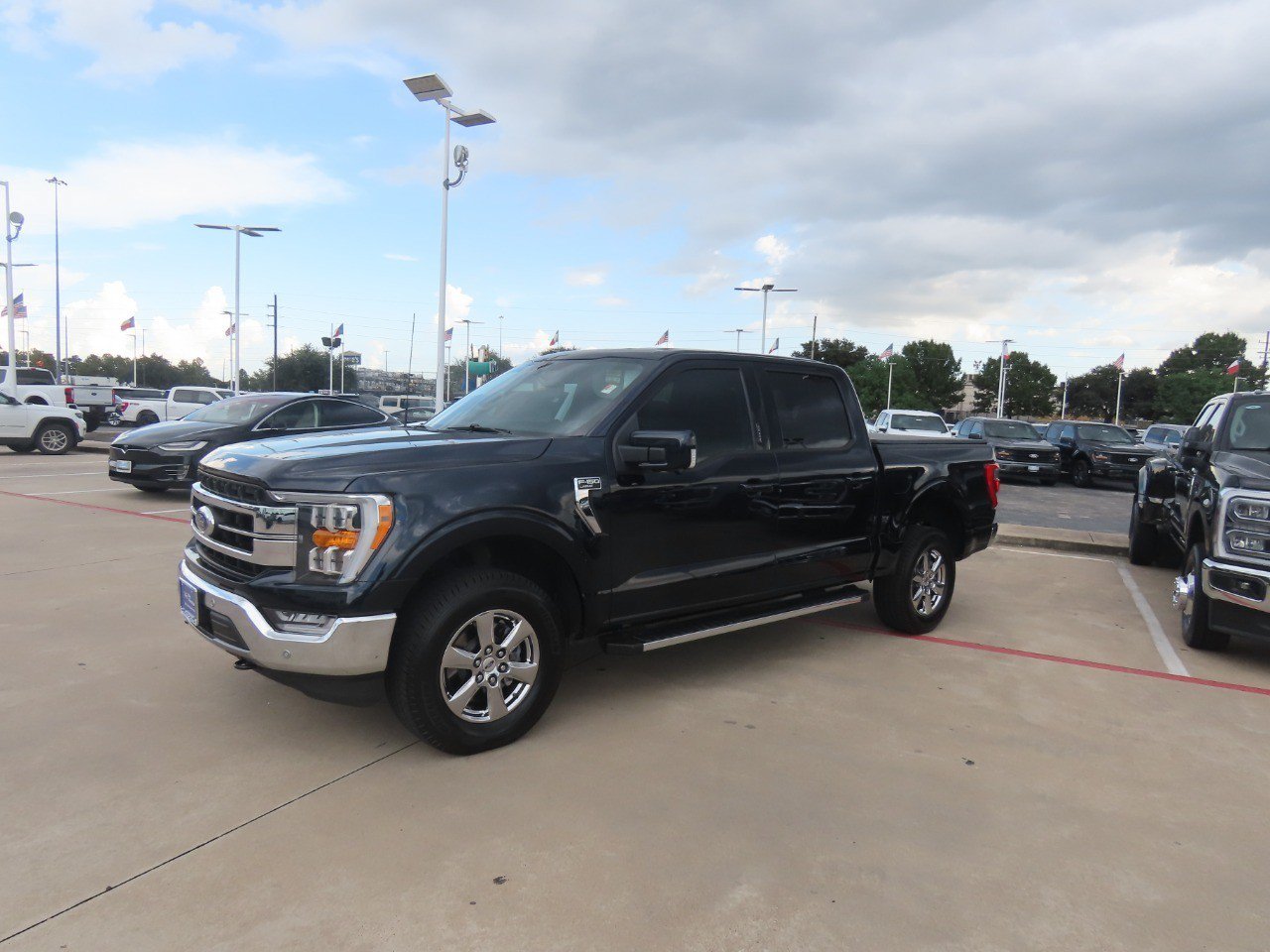 Certified 2021 Ford F150 Lariat w/ Trailer Tow Package AWD/4WD image 2