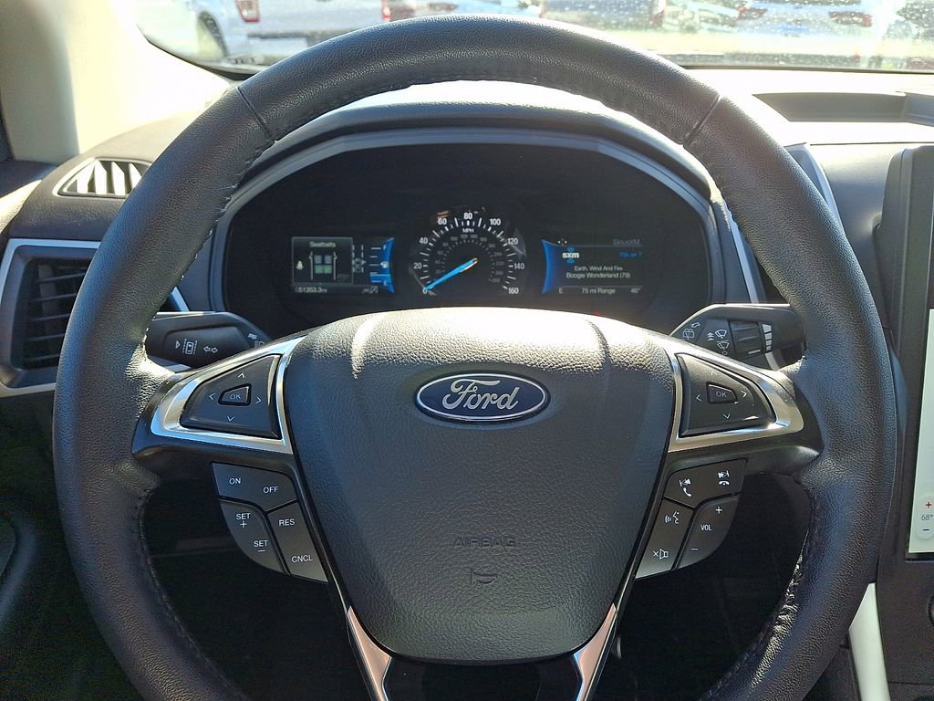 Certified 2024 Ford Edge SEL AWD/4WD image 17
