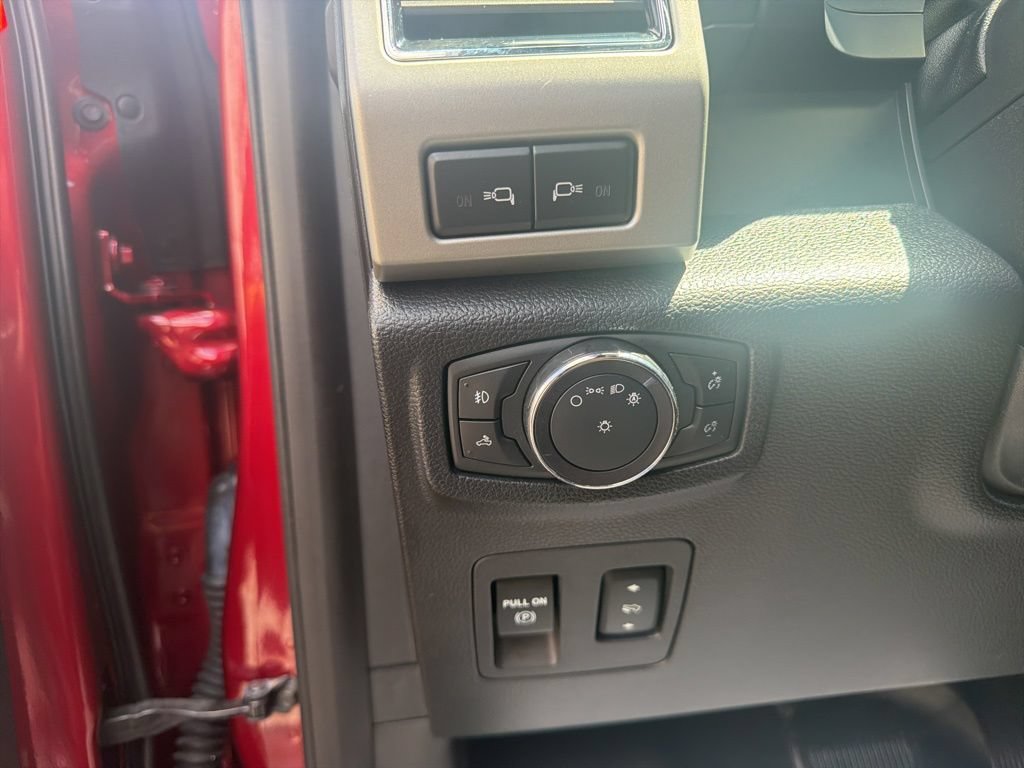 Certified 2018 Ford F150 Lariat AWD/4WD image 34