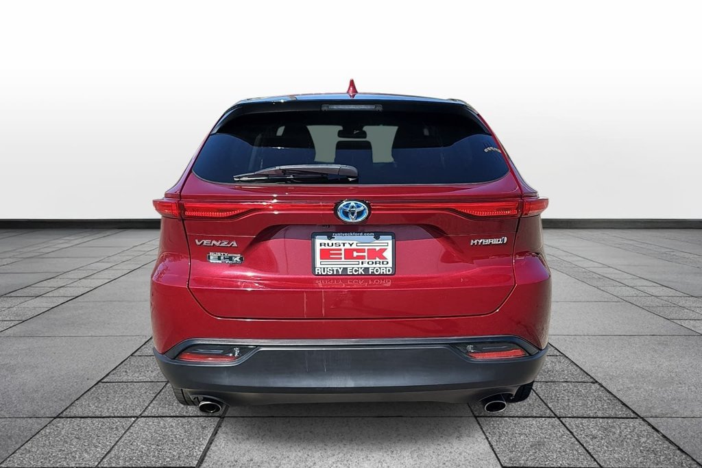 Used 2021 Toyota Venza LE AWD/4WD image 6