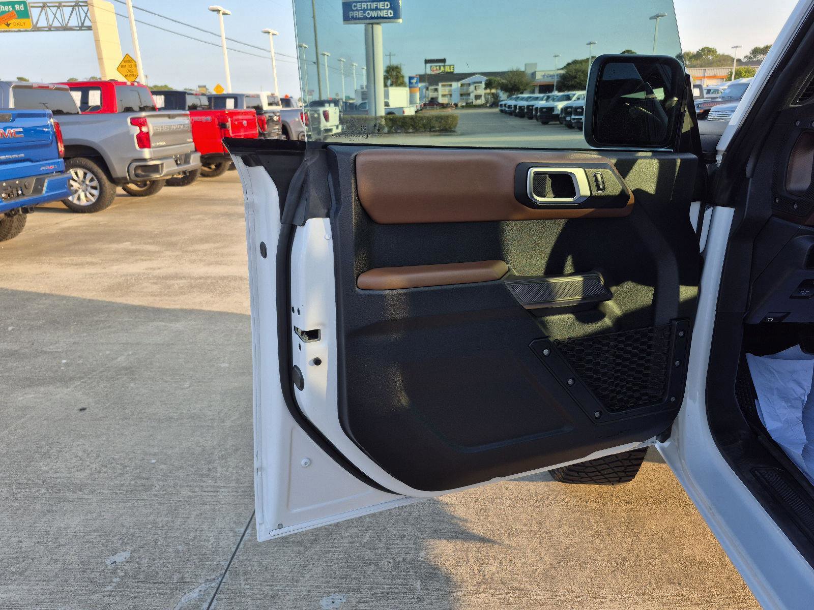 Certified 2023 Ford Bronco Outer Banks w/ Sasquatch Package image 10