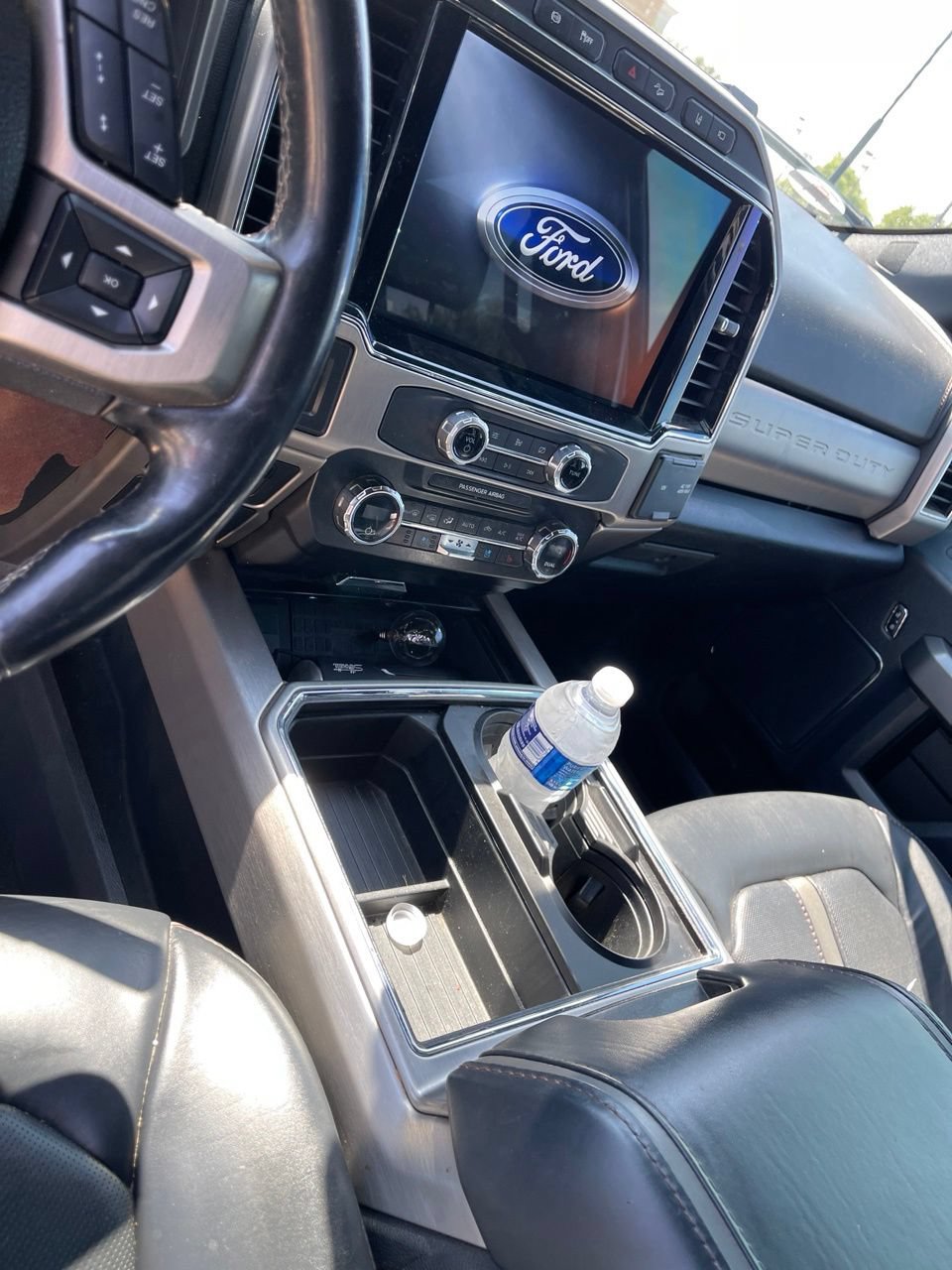 Certified 2022 Ford F250 Platinum w/ FX4 Off-Road Package AWD/4WD image 16