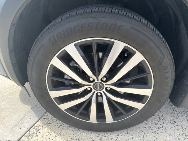 Used 2025 Nissan Pathfinder Platinum FWD image 9