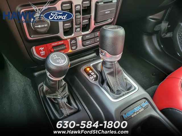 Used 2024 Jeep Gladiator Rubicon w/ Technology Group AWD/4WD image 16