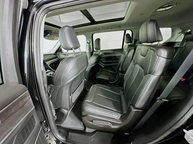 Used 2022 Jeep Grand Cherokee L Limited image 34