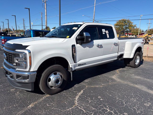 Certified 2023 Ford F350 Lariat w/ Lariat Ultimate Package AWD/4WD image 15
