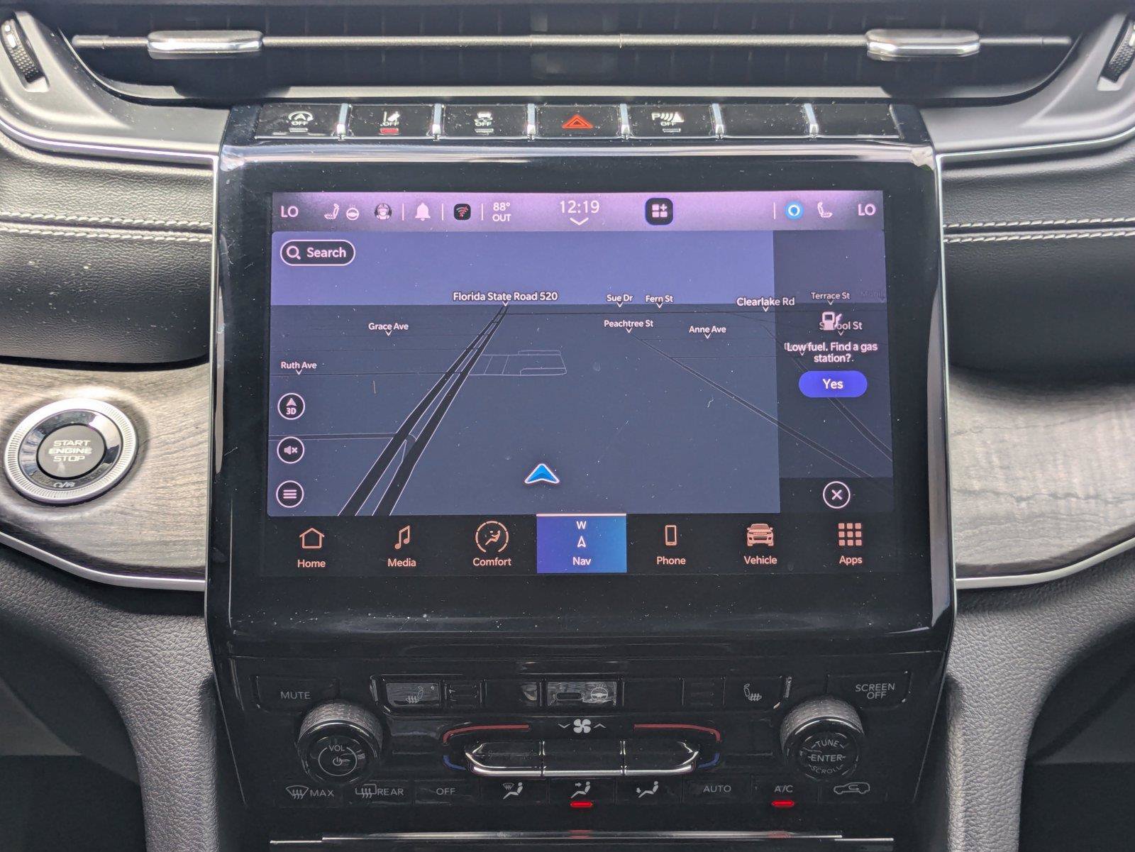 Used 2023 Jeep Grand Cherokee Limited AWD/4WD image 20