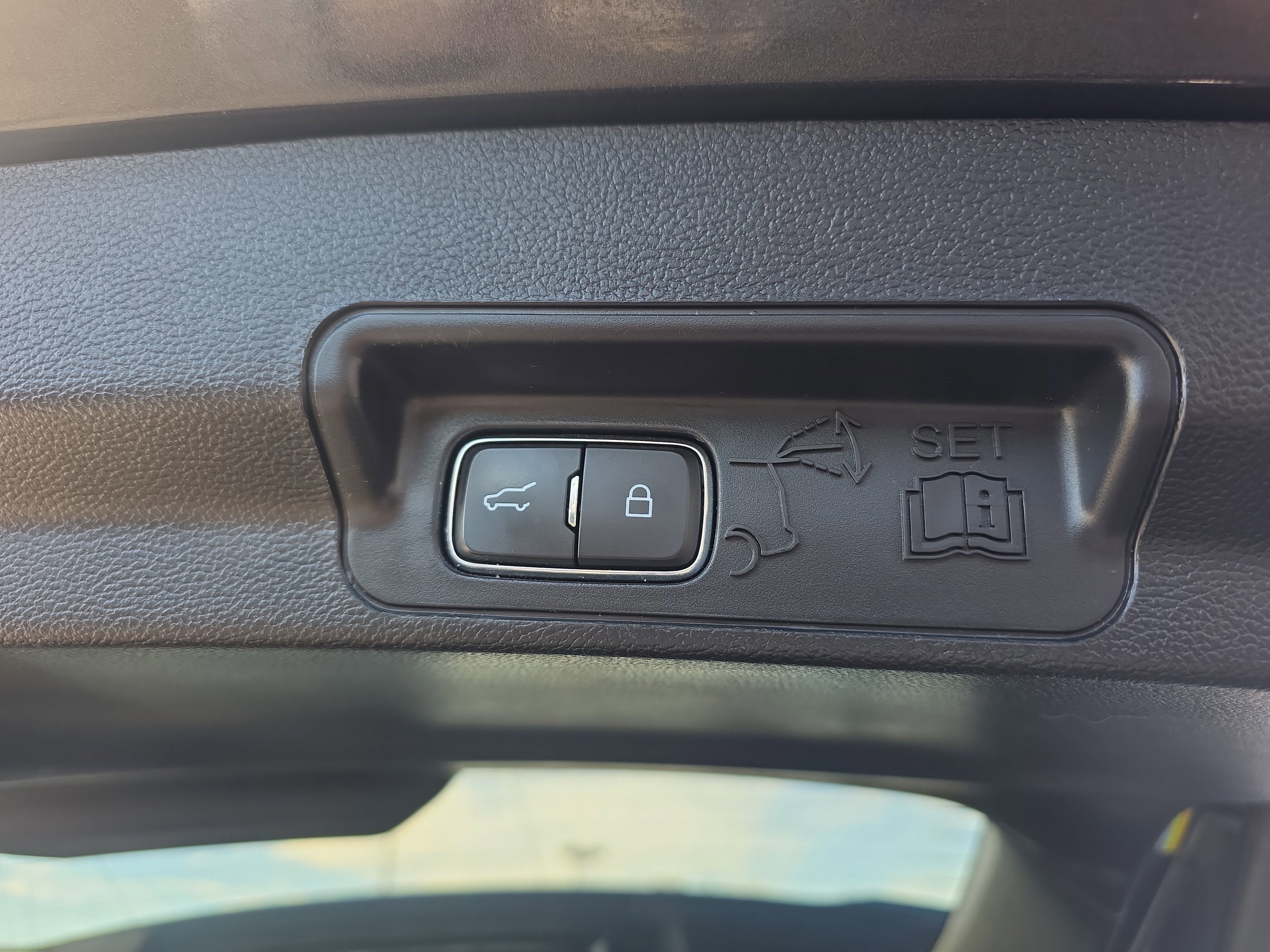 Certified 2020 Ford Explorer ST image 22