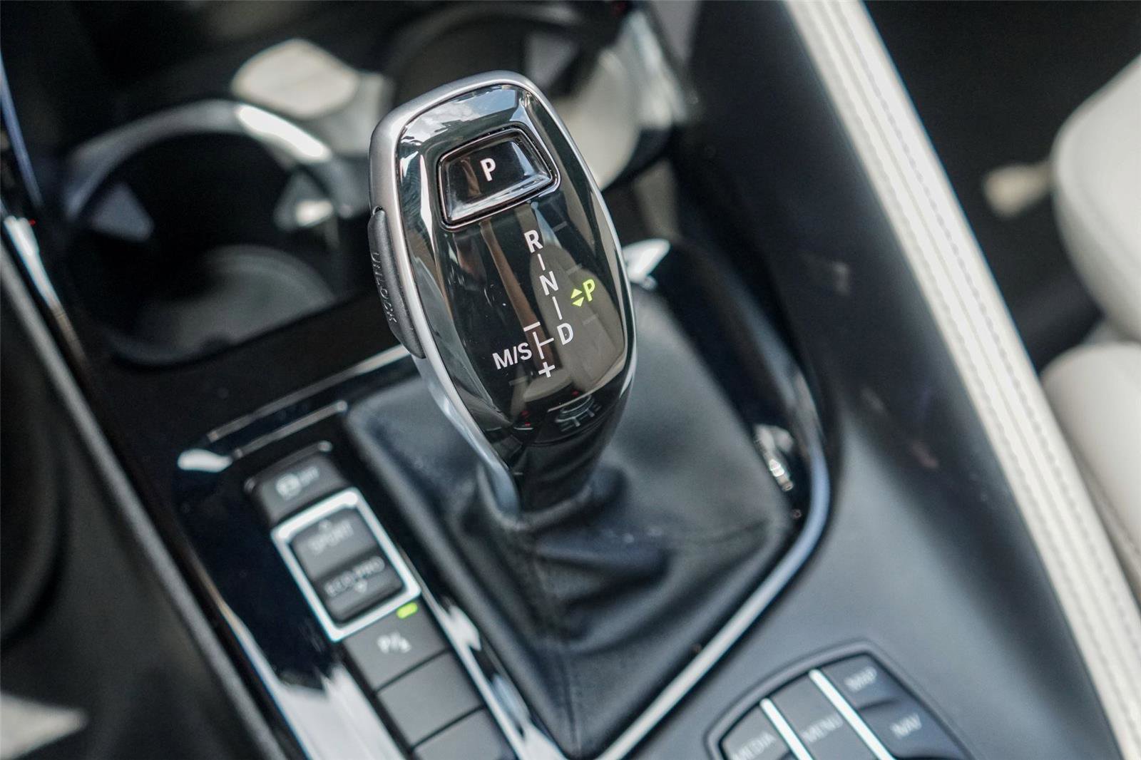 Used 2023 BMW X2 sDrive28i w/ M Sport Package FWD image 14